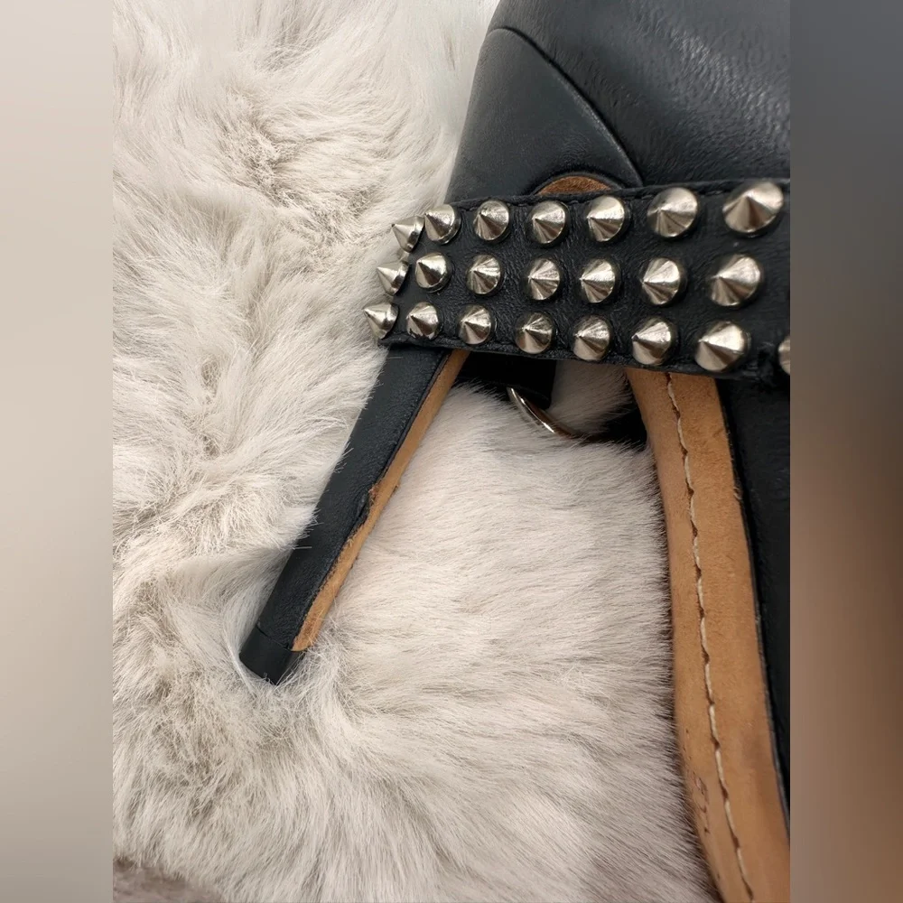 Alice + Olivia edgy luxe